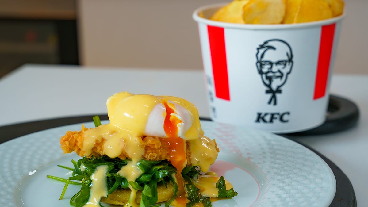 Vařte jako profík s Martinou Pártlovou - Vejce FloBe s kuřecími kousky z KFC 