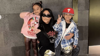 Kim Kardashian přiznala, že vychovávat sama čtyři děti je fuška. Občas večer i brečí