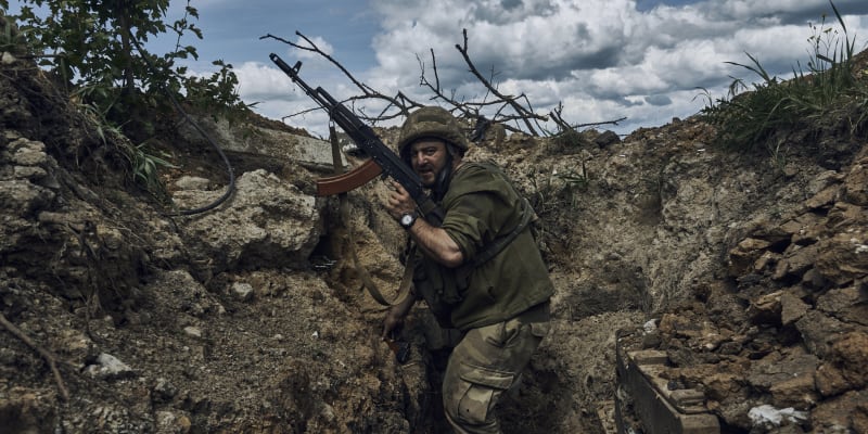 Ukrajinští vojáci u Bachmutu, 22. května 2023