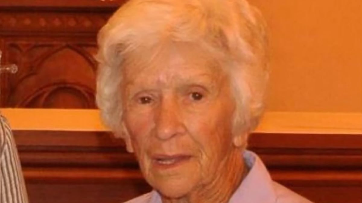 Na 95letou Clare Nowlandovou použili policisté taser, po týdnu zemřela.