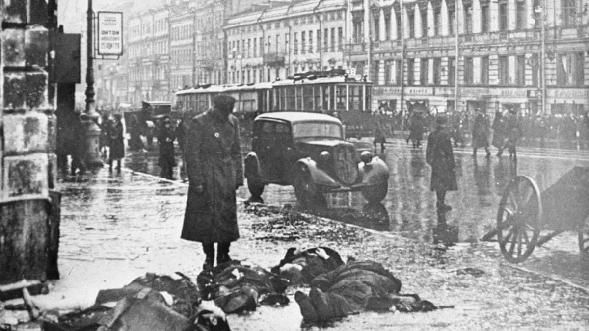 K hrozné realitě válečné blokády Leningradu patřil i kanibalismus.