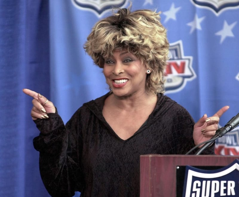 Zemřela rocková babička Tina Turnerová.