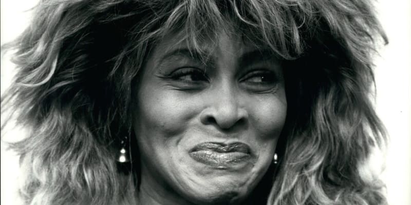 Zemřela rocková babička Tina Turner.