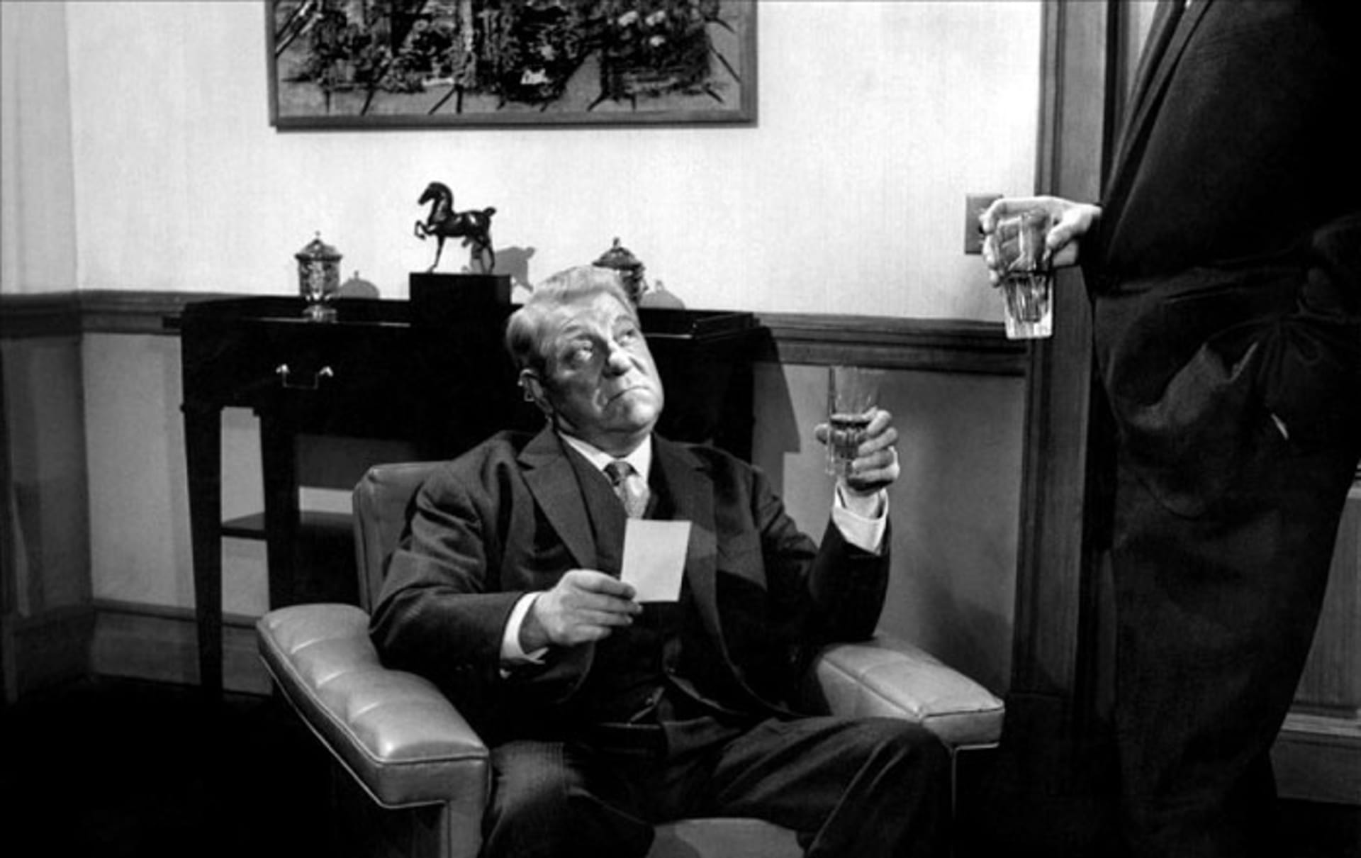 Záběry z filmu Komisař Maigret zuří