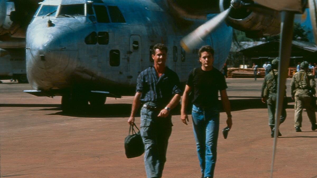 Mel Gibson (vlevo) vyrůstal v Austrálii a Robert Downey jr. je synem nezávislého filmaře Roberta Downeyho Sr. a herečky Elsie Ford