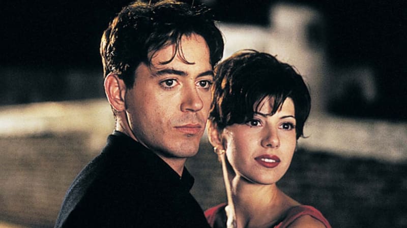 Robert Downey Jr. a Marisa Tomei ve filmu Italské námluvy.
