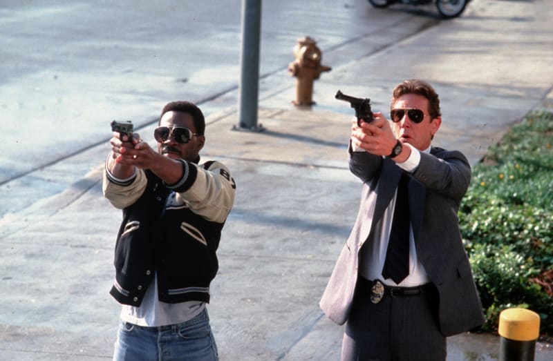 Záběry z filmu policajt v Beverly Hills II