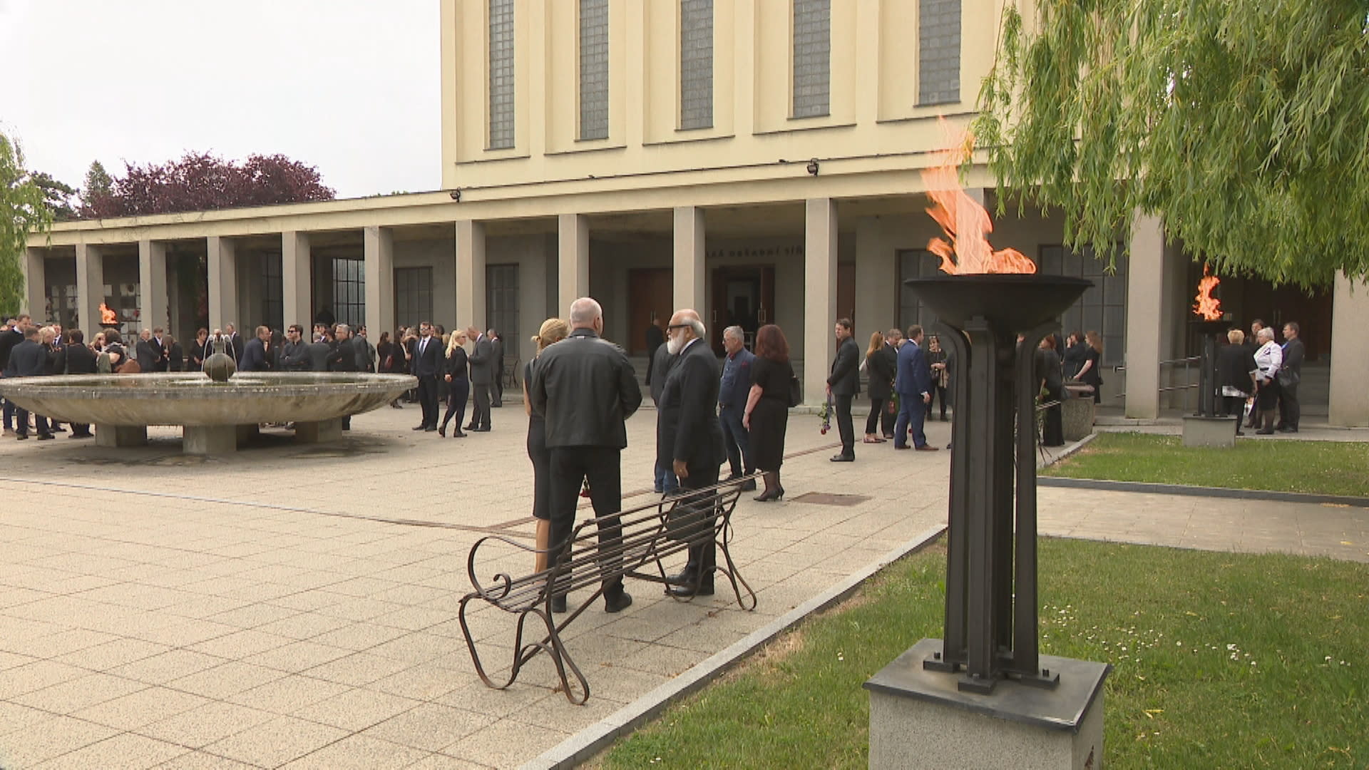Poslední rozloučení s Markem Všetíčkem se konalo ve strašnickém krematoriu.
