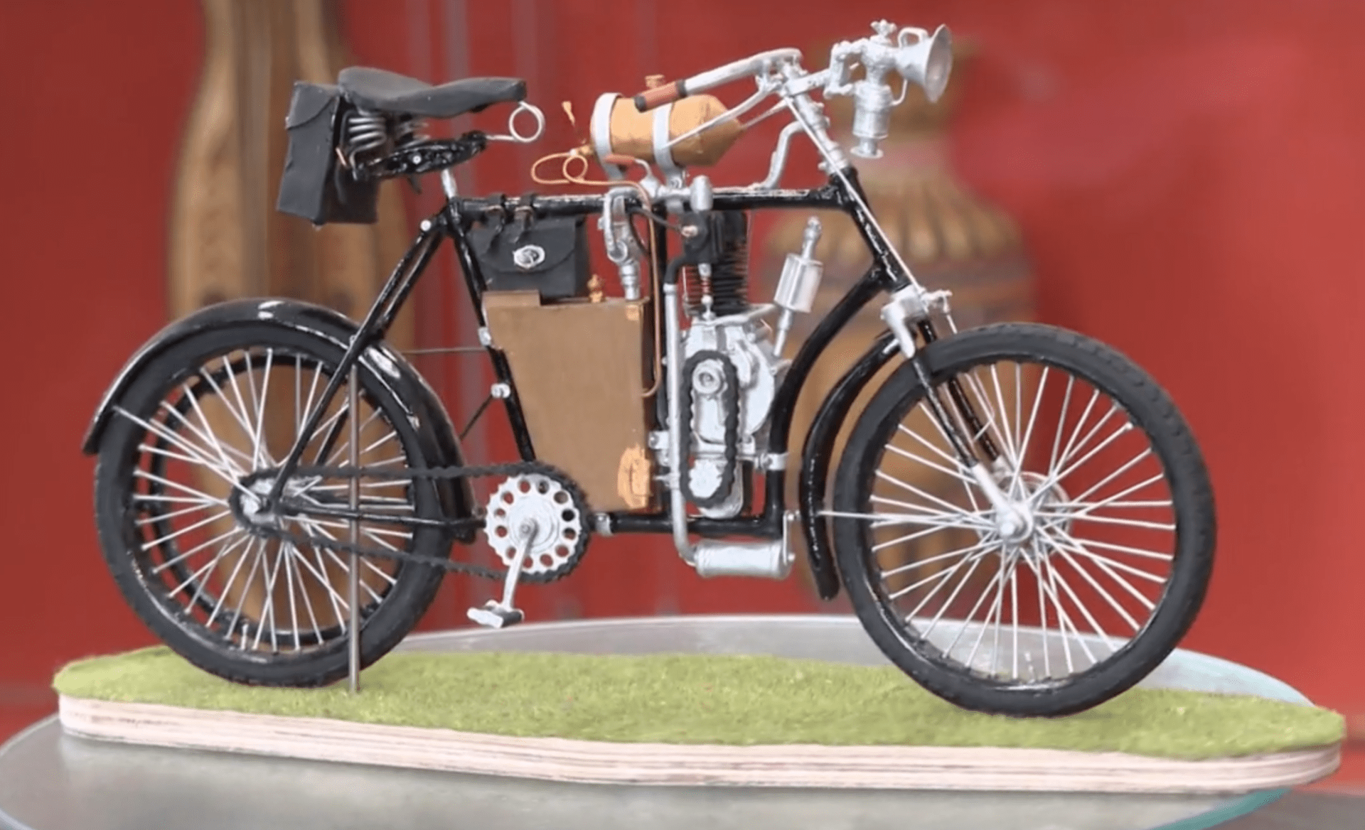 Papírový model jízdního kola od Václava Dohnalíka