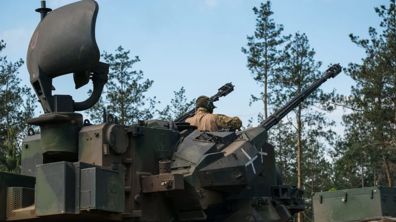 Ukrajinci s protiletadlovým tankem Gepard