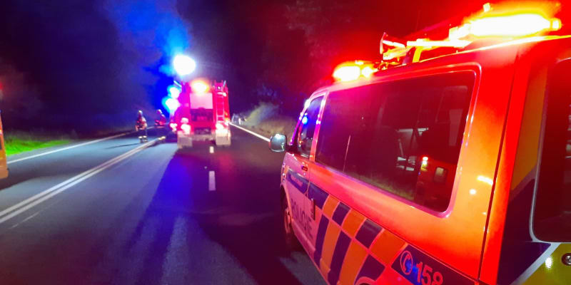 Na silnici č. I/6 u obce Žalmanov na Karlovarsku došlo k tragické dopravní nehodě