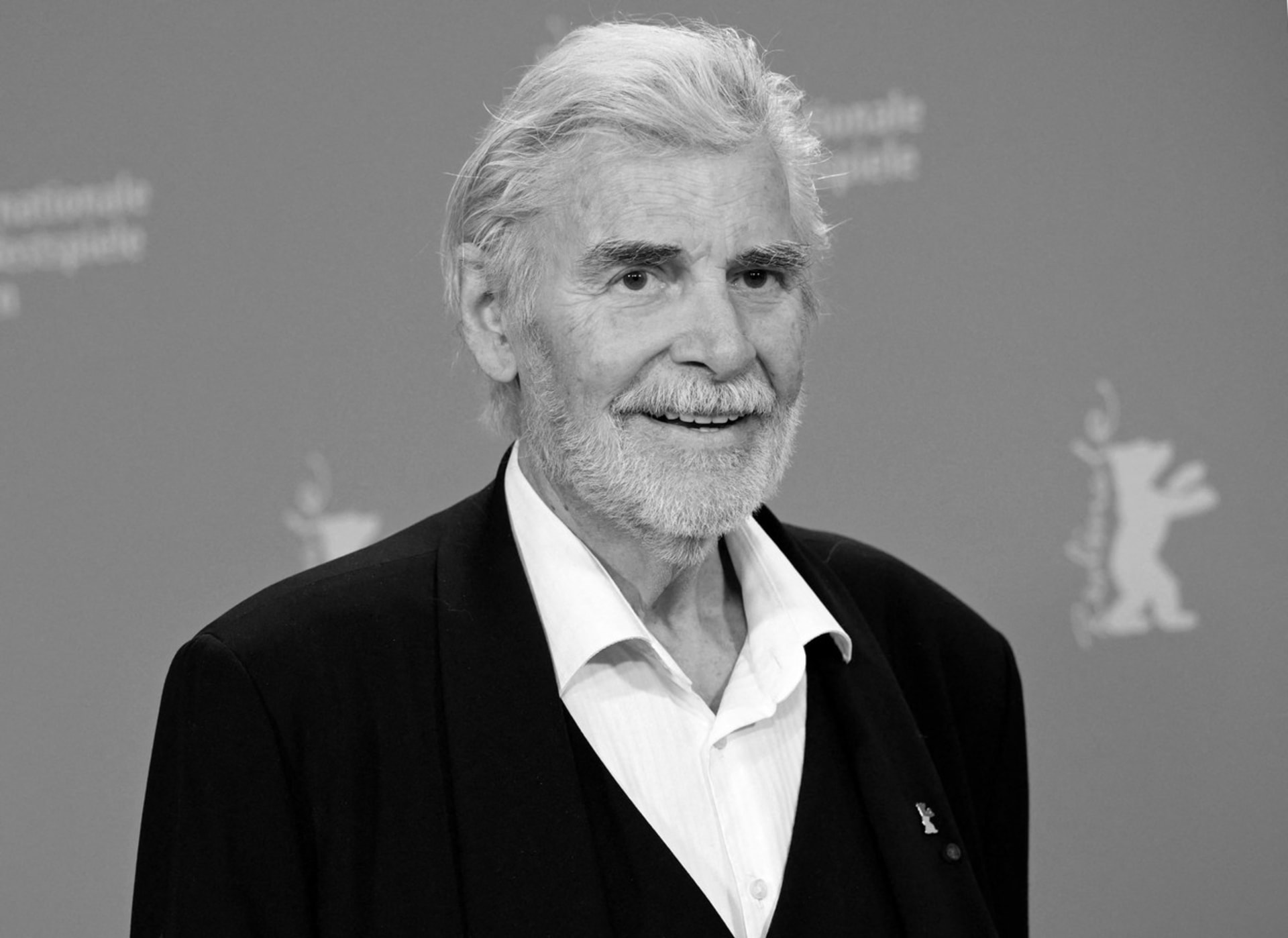 Zemřel rakouský herec Peter Simonischek.