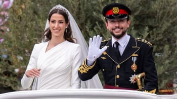 Jordánský princ se oženil ve velkém stylu. Na královskou svatbu dorazil i William s Kate