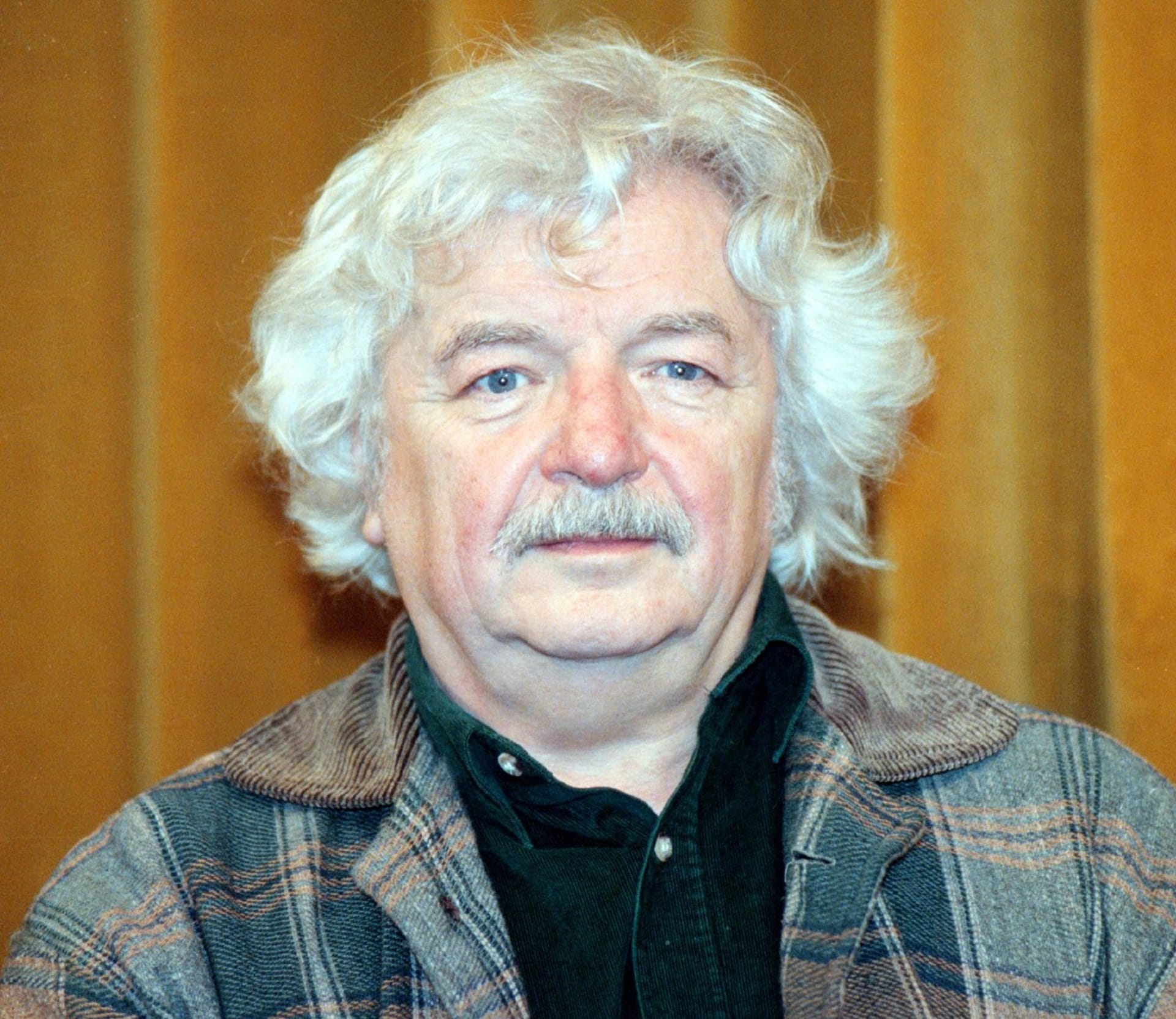 Ladislav Smoljak se dožil 78 let. Zemřel na rakovinu 6. června 2010.