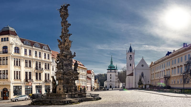 Teplice:Sloup Nejsvětější Trojice, jedna z mála barokních památek města, je známý spíše pod názvem Morový sloup.