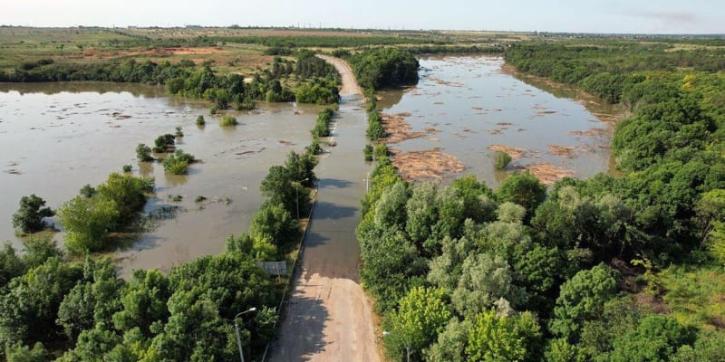 Zaplavy na Ukrajine po vyliti Kachovske prehrady (6. 6. 2023)
