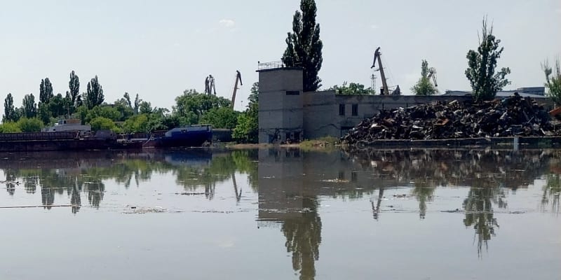 Následky po zničení Kachovské přehrady