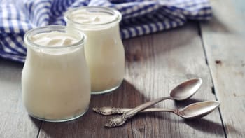 Proč byste měli jíst jogurt každý den: 10 faktů, jak ovlivňuje vaše zdraví 