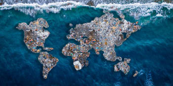 Neodstraňujme odpad z oceánů. Mohlo by to způsobit katastrofu, tvrdí nový výzkum