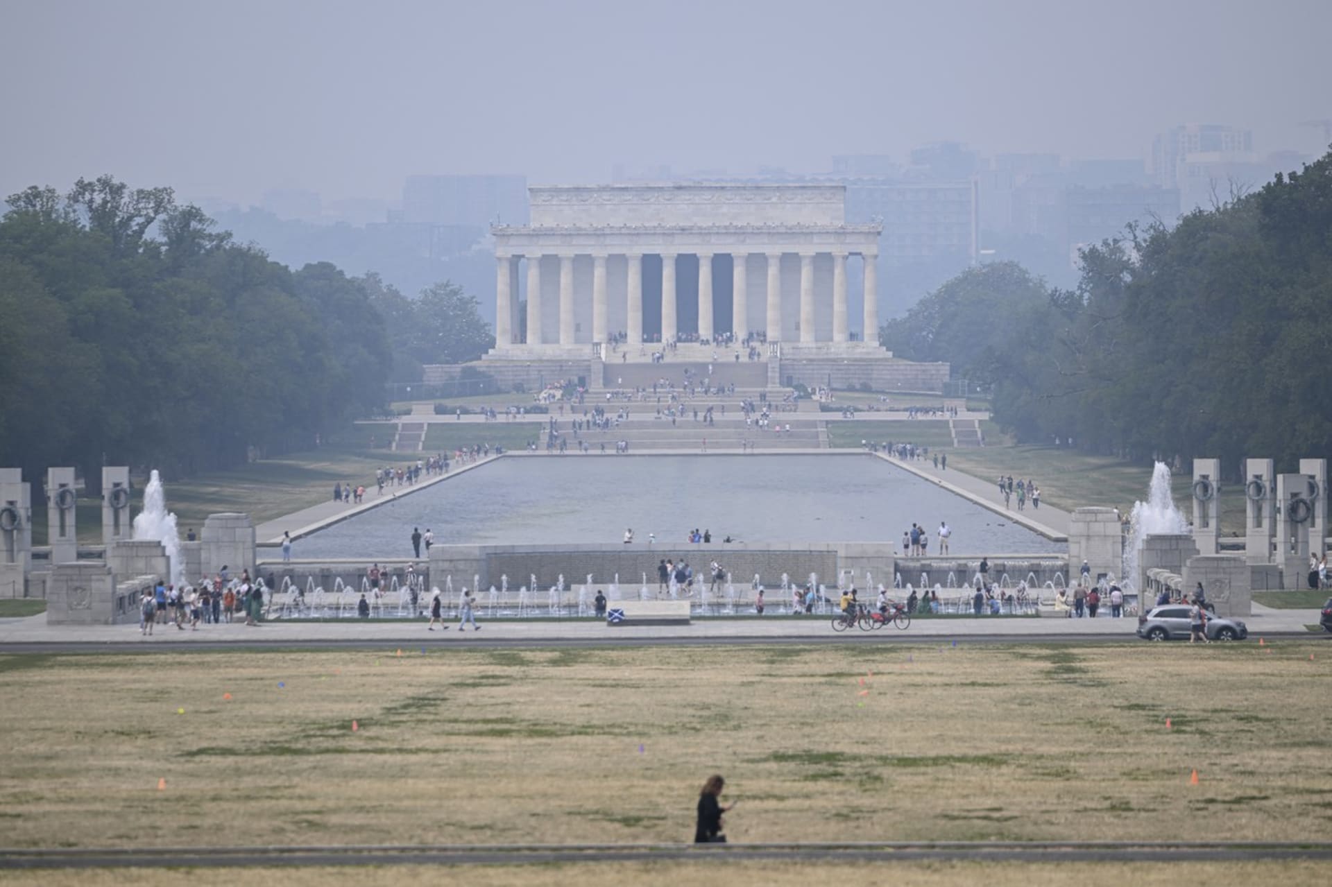 Smog z kanadských požárů zasáhl i americký Washington, D.C.