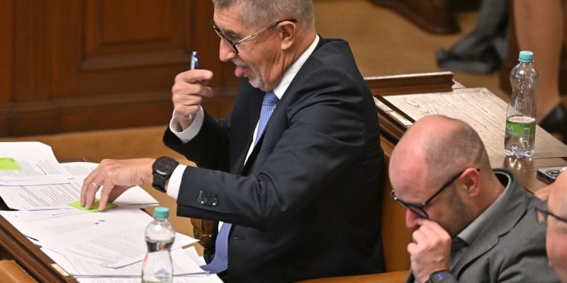 Expremiér Andrej Babiš (ANO) na mimořádné schůzi Sněmovny (8. 6. 2023)