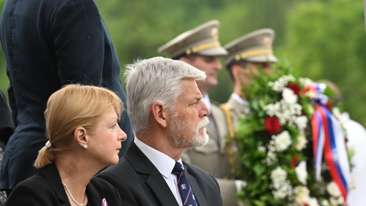 Prezident Petr Pavel na pietní akci v Lidicích