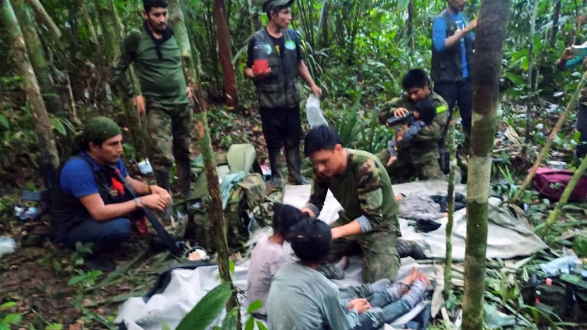 V Kolumbii se po 40 dnech našly čtyři děti, které se po pádu malého letadla ztratily v amazonské džungli.