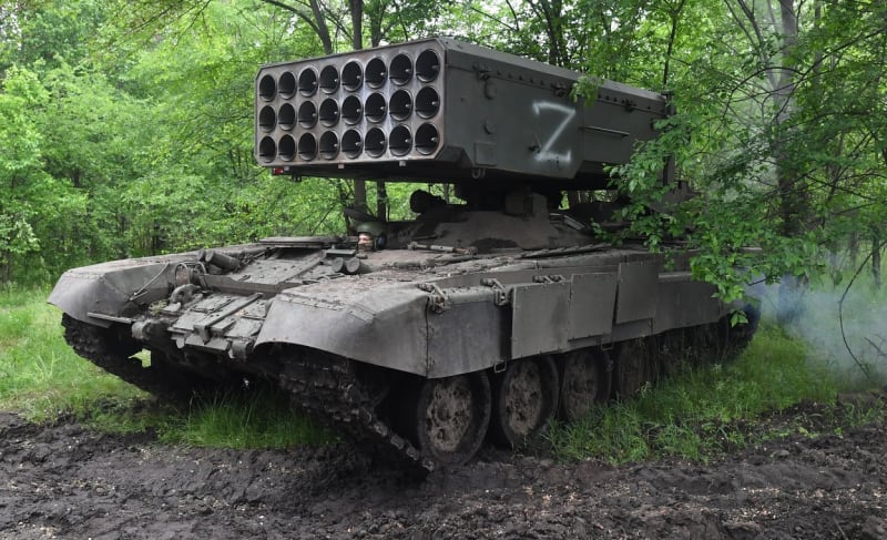 Ukrajinci zničili obávaný ruský raketomet TOS-1