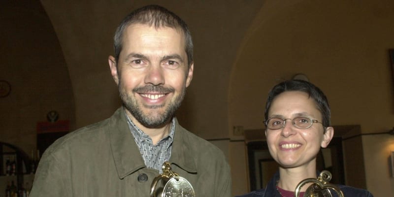 Zuzana Navarová s Markem Ebenem byli v roce 2002 odměněni cenou Zlatý klíč. 