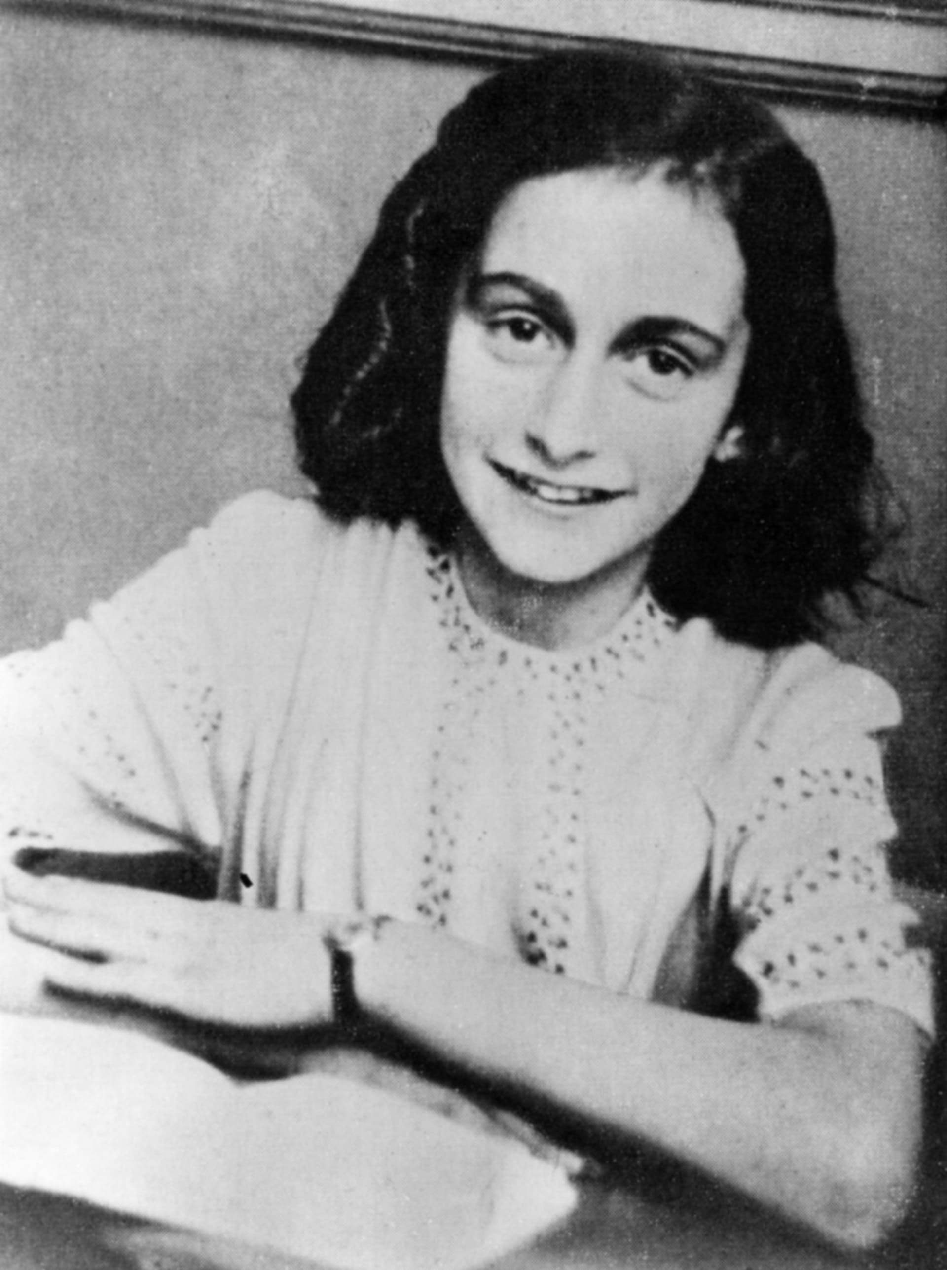 Anne Franková na školním snímku z roku 1941