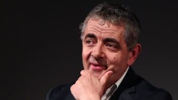 Elektromobilita podle Mr. Beana: Cítím se podvedený, říká vášnivý motorista Rowan Atkinson