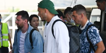 Messi měl problémy na letišti. Hvězdného fotbalistu zadržela v Číně policie