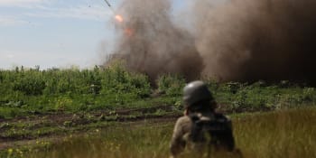 Ruský obranný val zatím drží. Ukrajincům dorazí klíčová zbraň možná příliš pozdě, píše BBC
