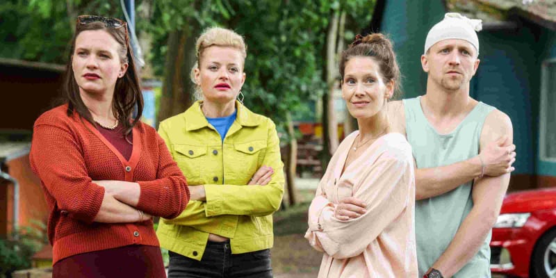 Kristýna Leichtová, Erika Stárková a Barbora Seidlová jsou exmanželky Tomáše Kluse coby seriálového Ivana.