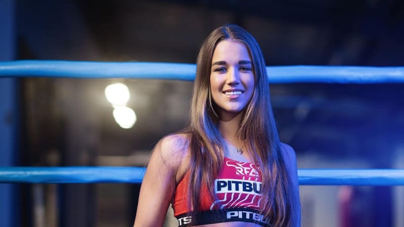 Nejvíc sexy MMA zápasnice Česka? 19letá Veronika Zajícová boduje v mnoha sportech, chce do UFC