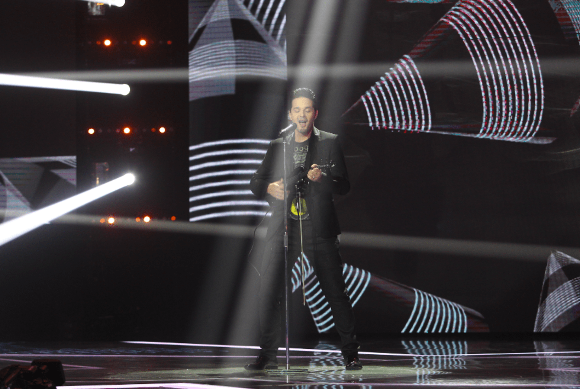 X Factor - 2. finále - Peter Bažík 2