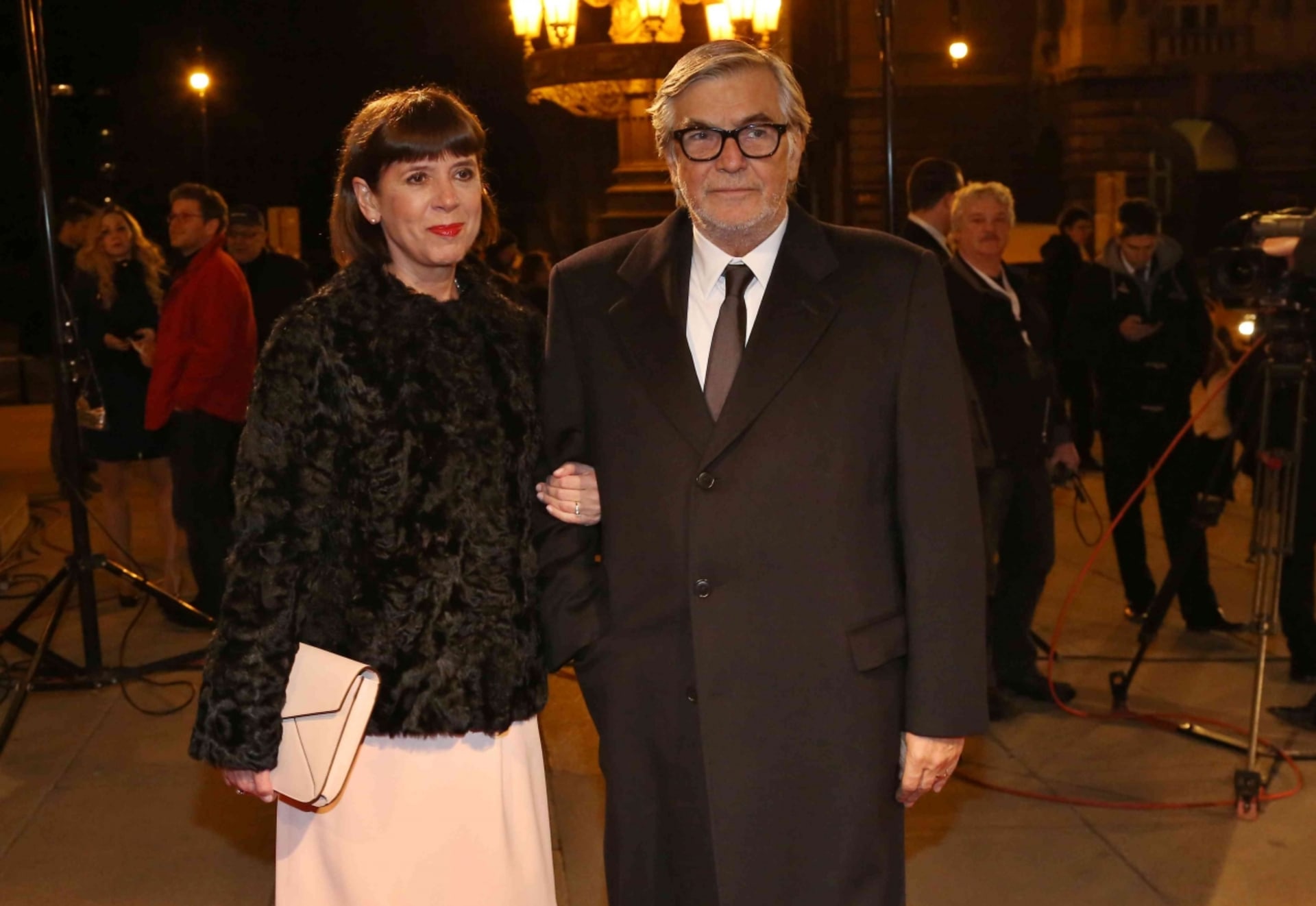 Prezident filmového festivalu v Karlových Varech Jiří Bartoška s manželkou Andreou
