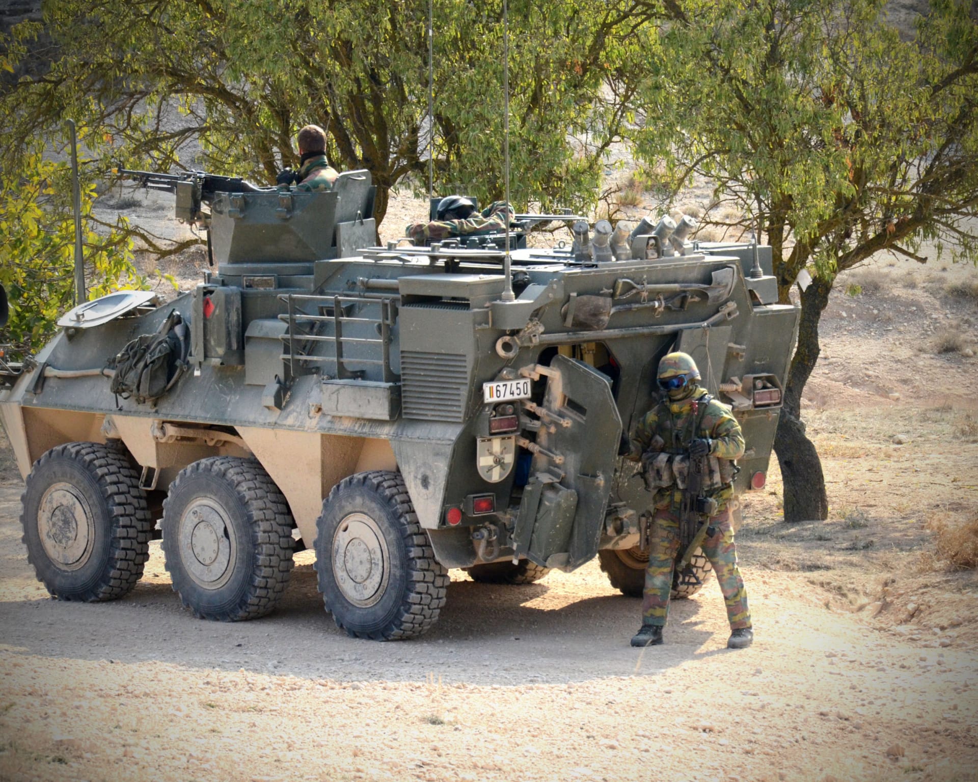 Pandur belgické armády během cvičení NATO v roce 2015, tedy ještě před „modernizací“