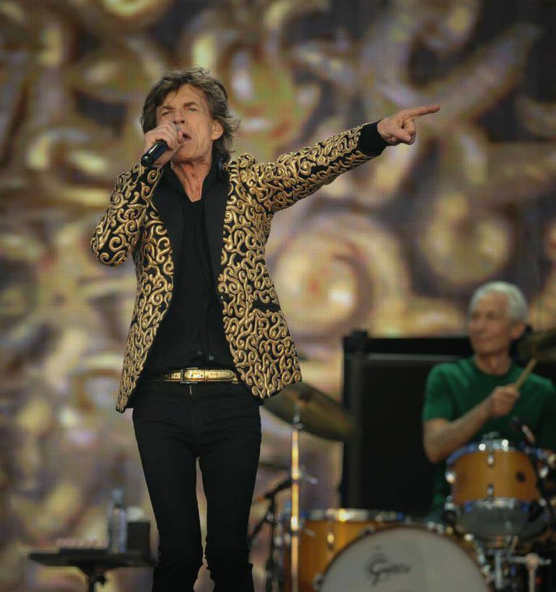 Mick Jagger jede dál