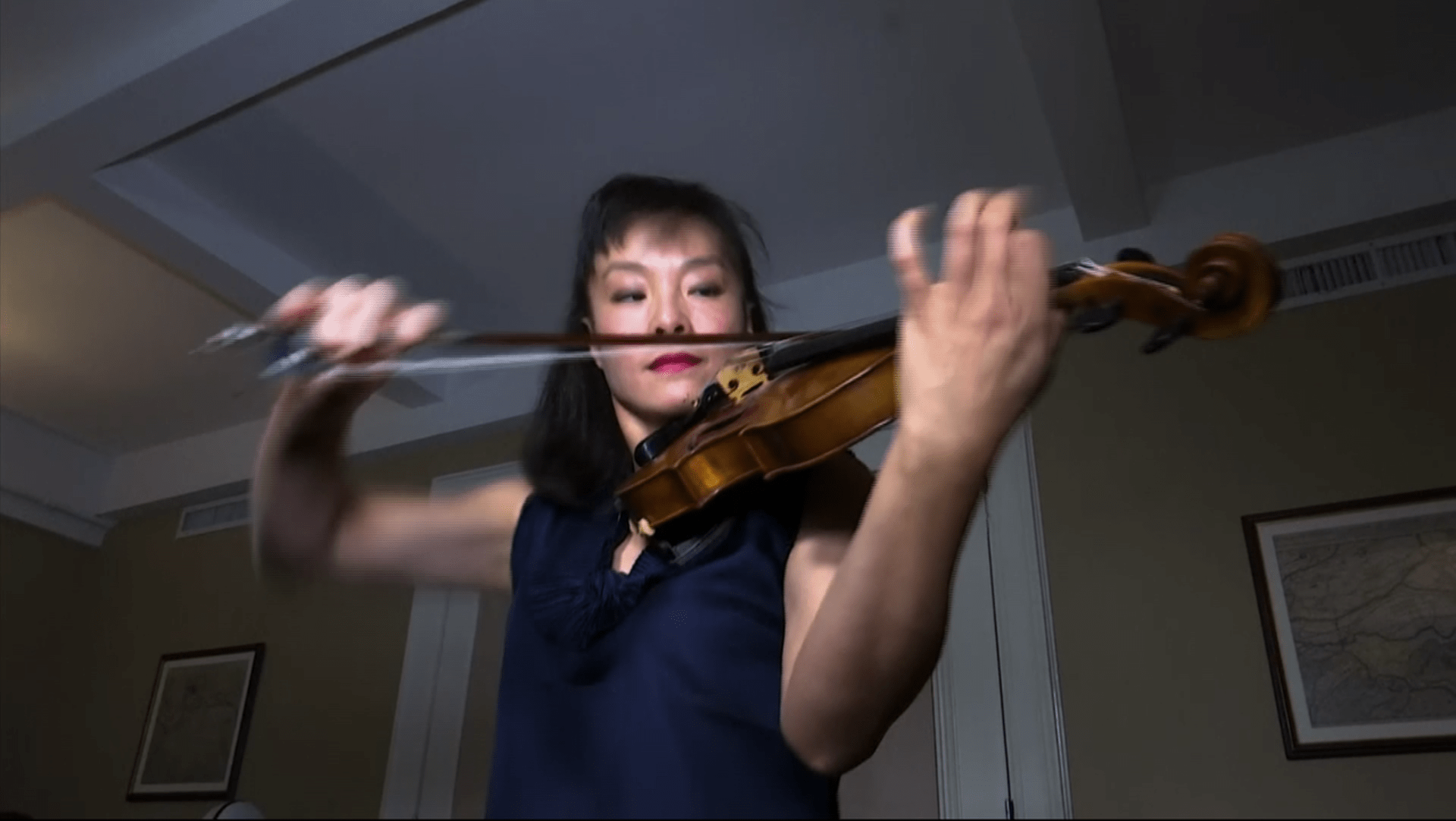 Prima ZOOM SVĚT 19.3.2017 - housle Stradivari 2