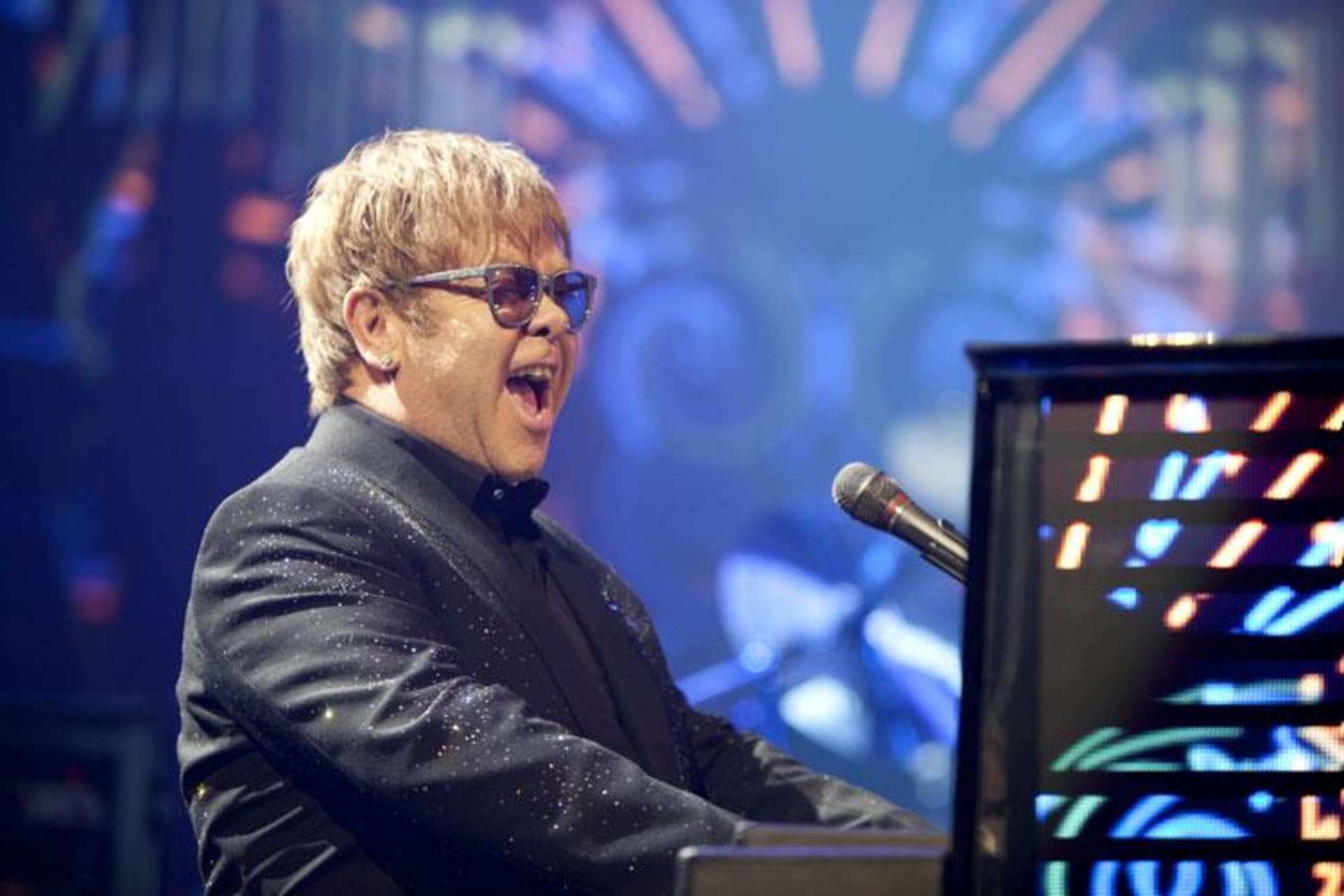 Elton John a jeho nepostradatelný klavír