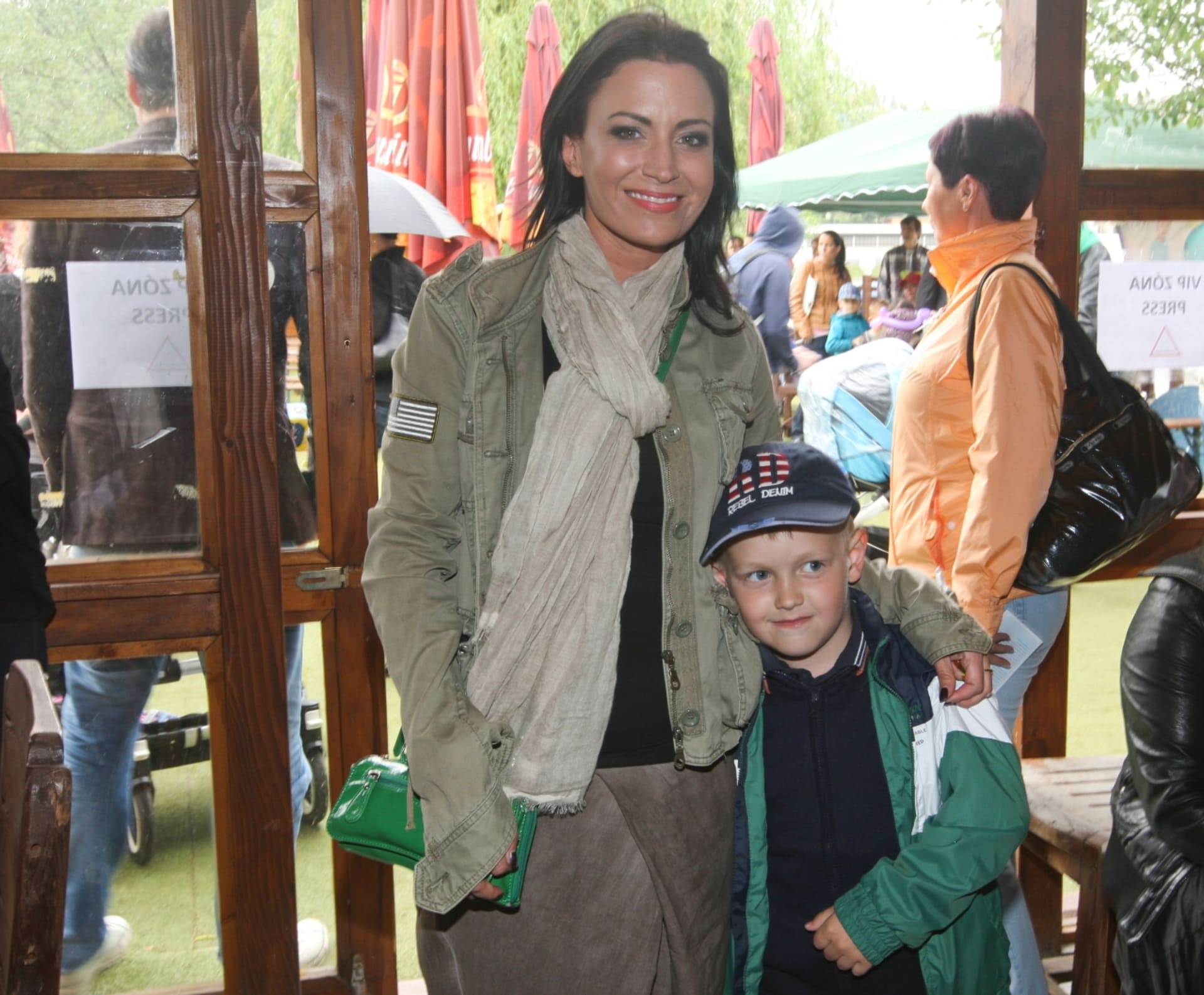 Gábina Partyšová a její syn Kristián, díky kterému se Anička Menzelová naučila plavat