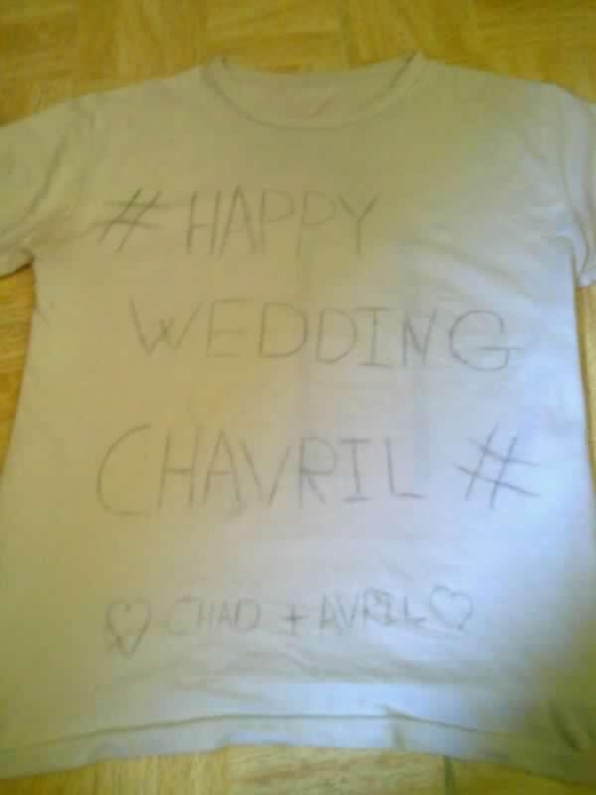 Netradiční blahopřání ke svatbě Avril a Chada