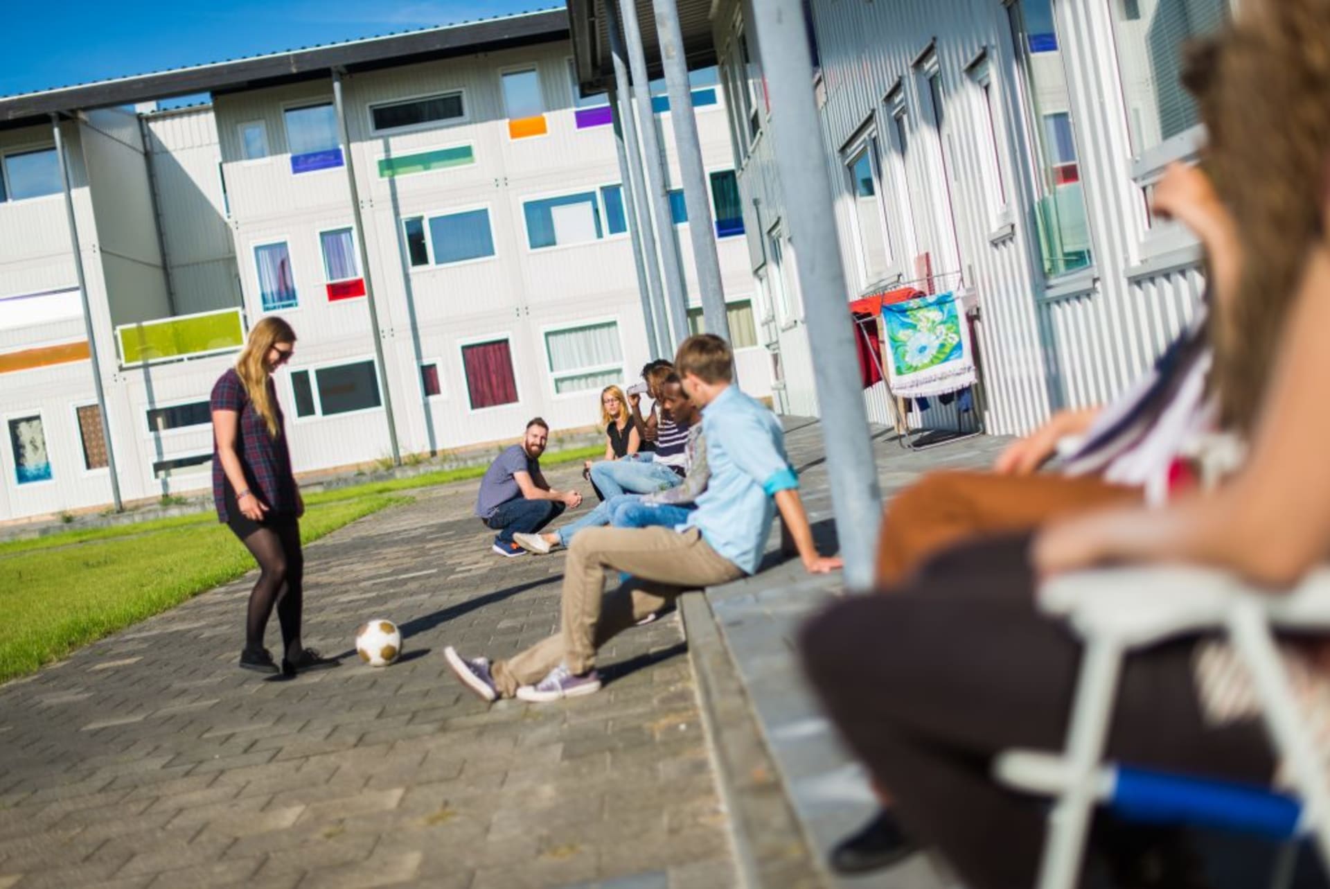 Startblok je projekt cenově dostupného bydlení pro uprchlíky a holandskou mládež