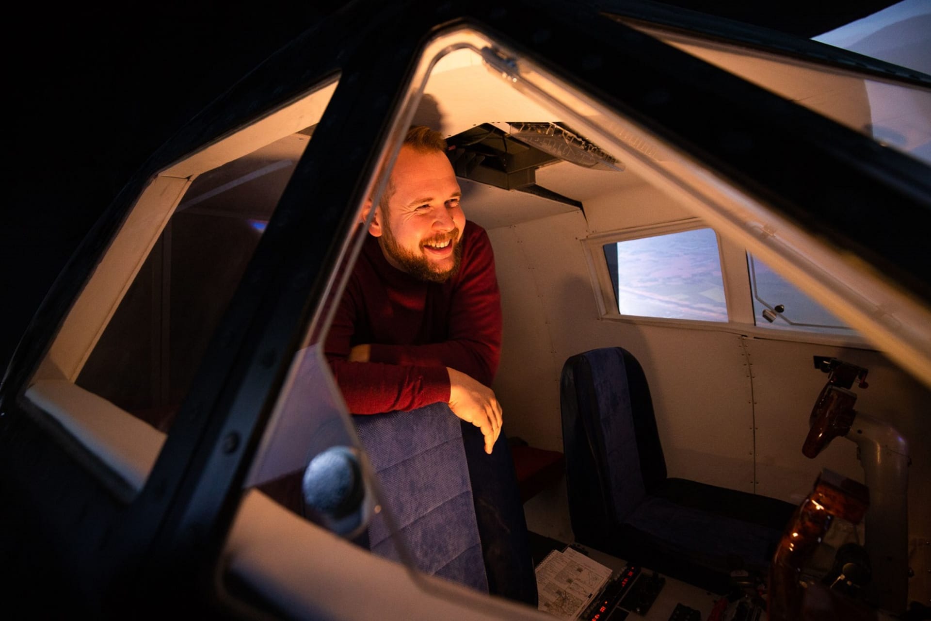 David Miklas se podílel na konstrukci leteckého simulátoru