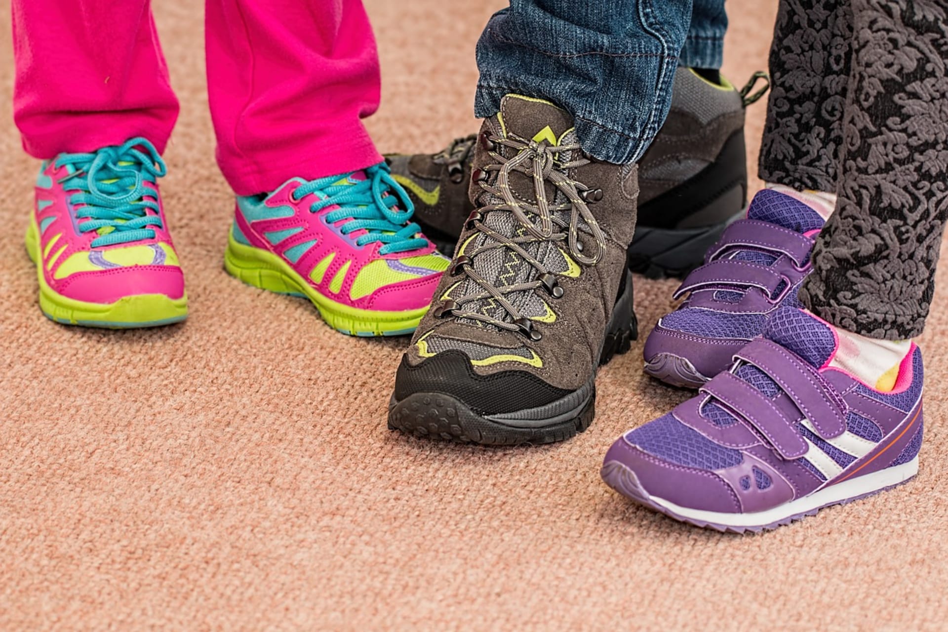 Vybrat pro své dítě vhodnou obuv je z hlediska zdraví velice důležité (ilustrační foto)