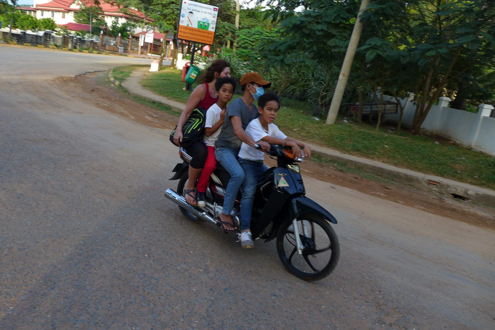 Motorka je základním dopravním prostředkem v jihovýchodní Asii