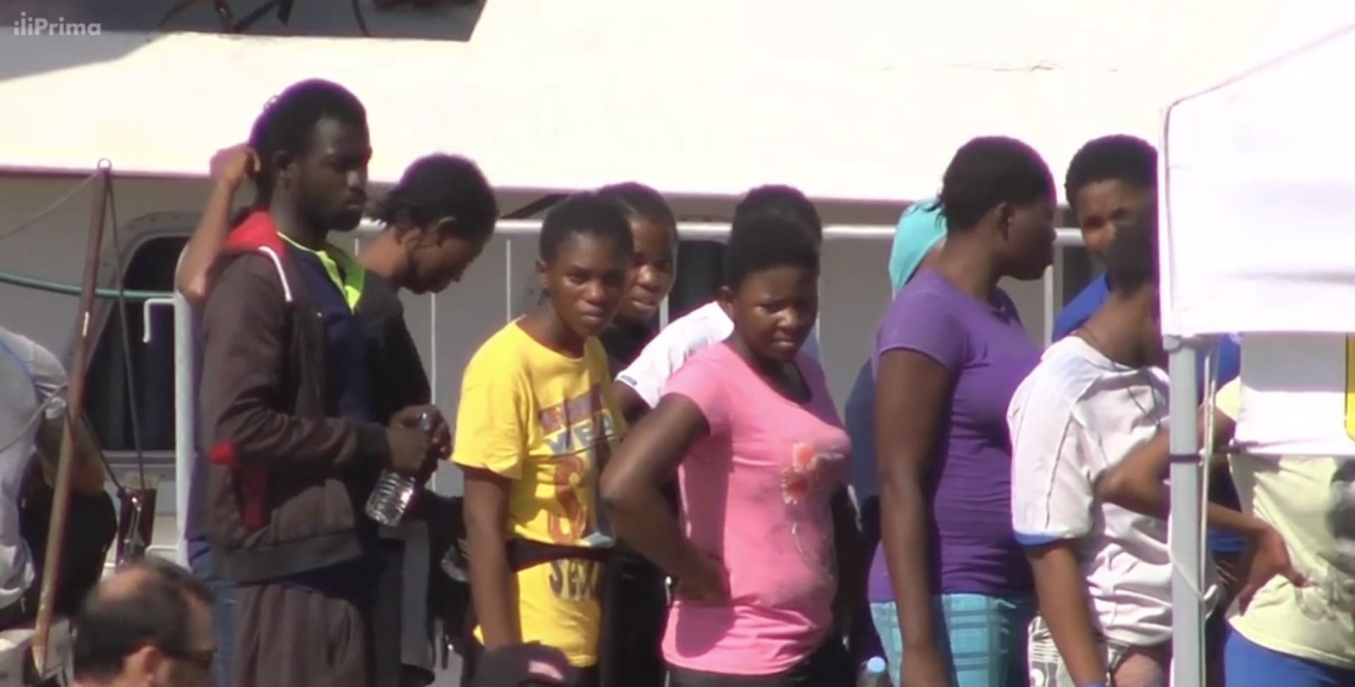 Itálie a Malta odmítly vpustit do přístavu loď záchranářů s migranty 6