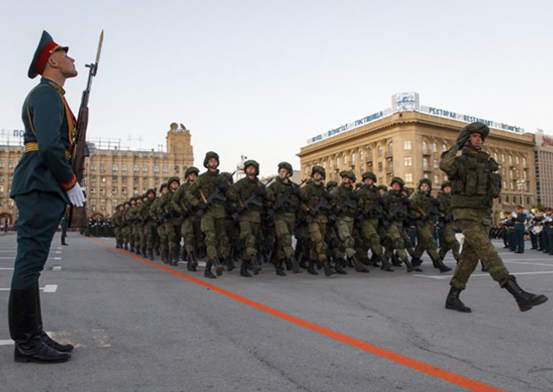 vojenská přehlídka v Moskvě