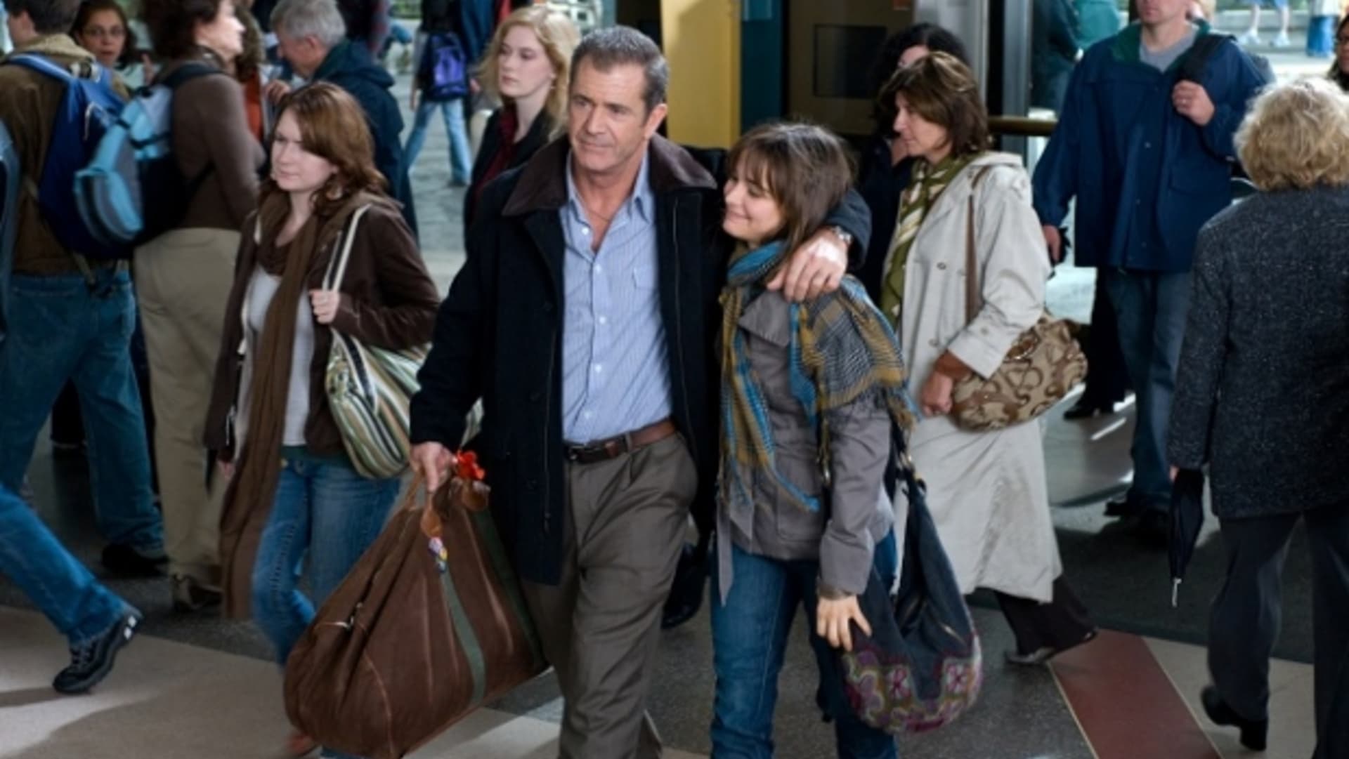 Mel Gibson neví, do čeho se jeho dcera zamotala...